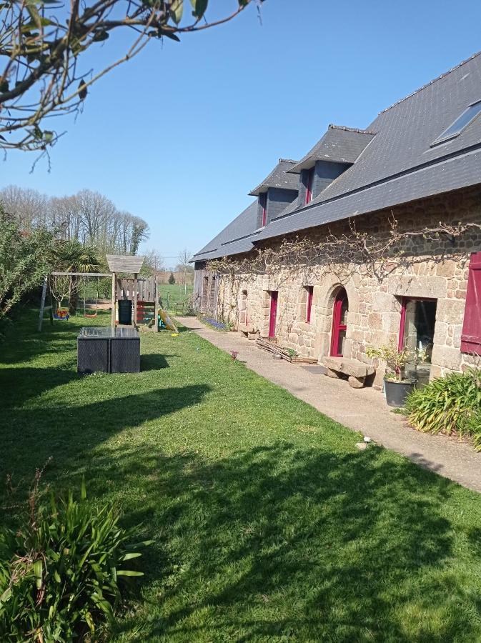 Chambres D'Hotes La Roche Saint-Hilaire-des-Landes Exterior photo