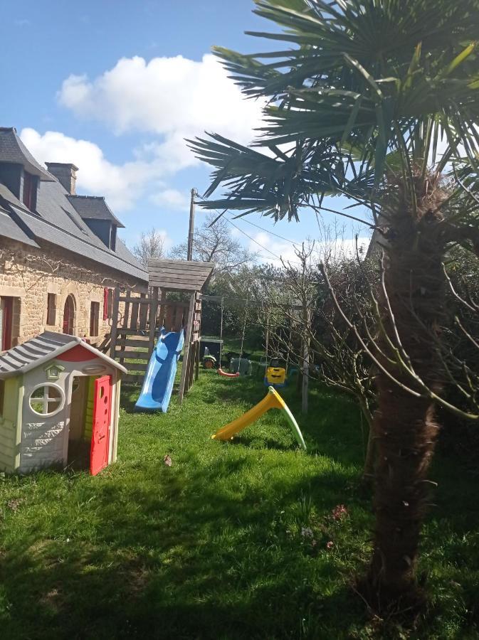 Chambres D'Hotes La Roche Saint-Hilaire-des-Landes Exterior photo